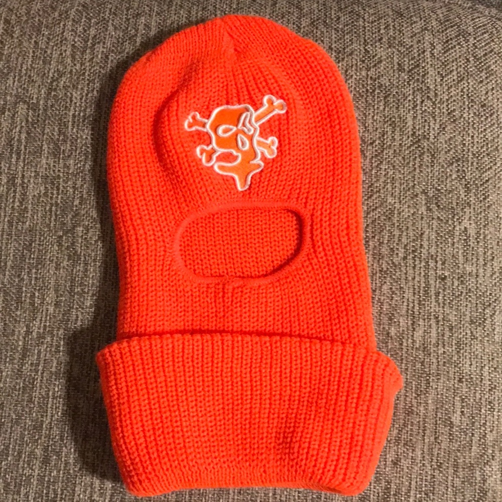 @dezdelmar original skull mask hat